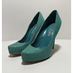 BCBGeneration Women's Parade Platform Heels Peacock/Sandalwood Snake Size 5.5